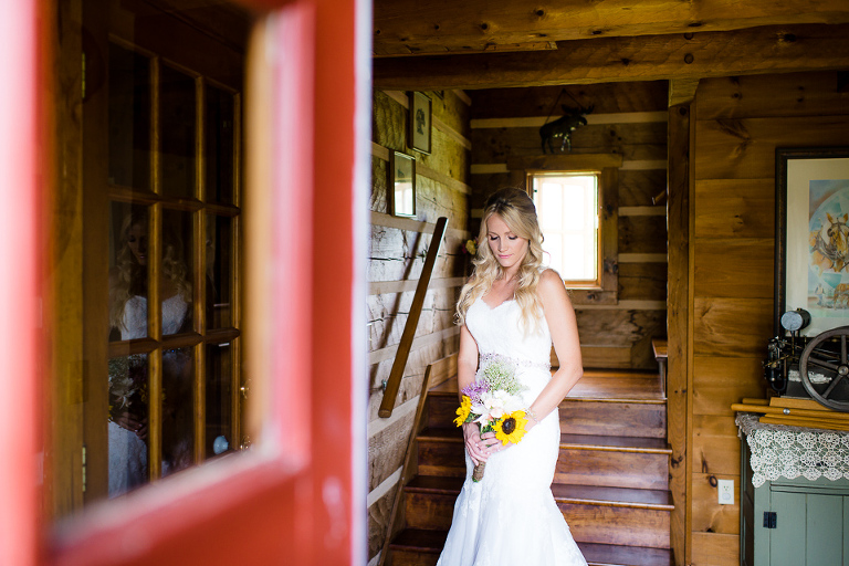 rustic-barn-wedding-pa-10