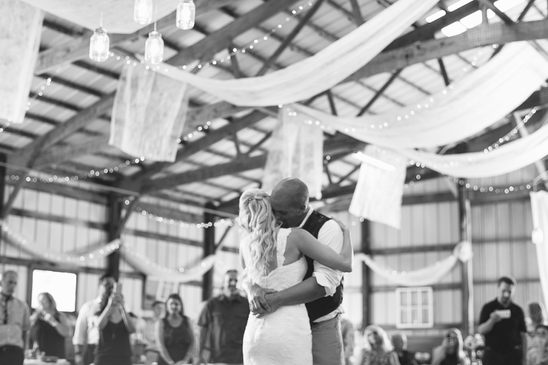 rustic-barn-wedding-pa-36