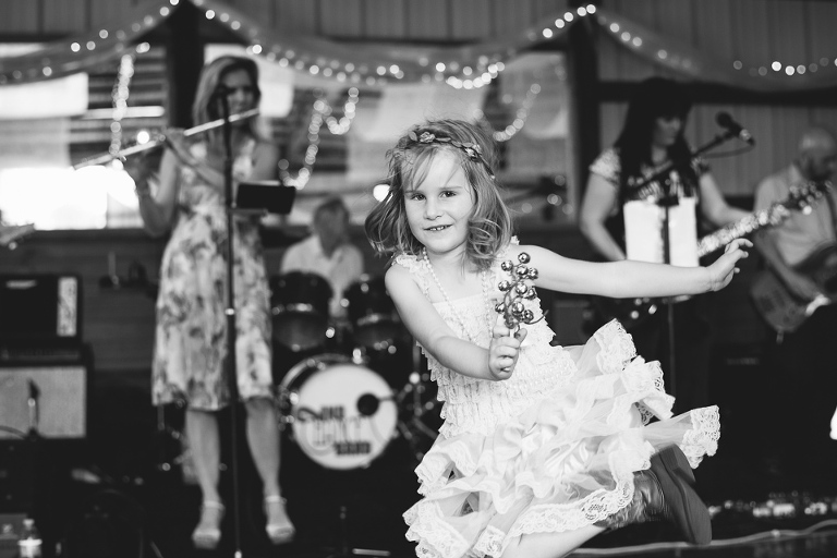 rustic-barn-wedding-pa-43