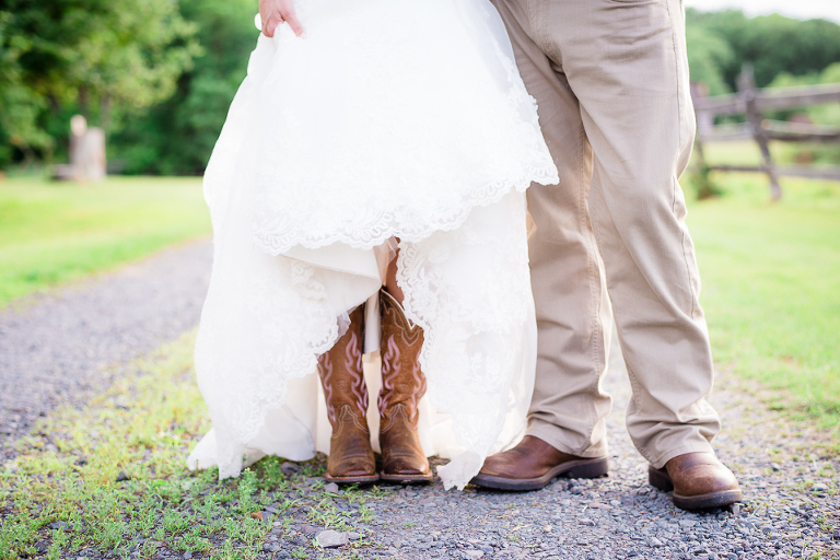 rustic-barn-wedding-pa-46