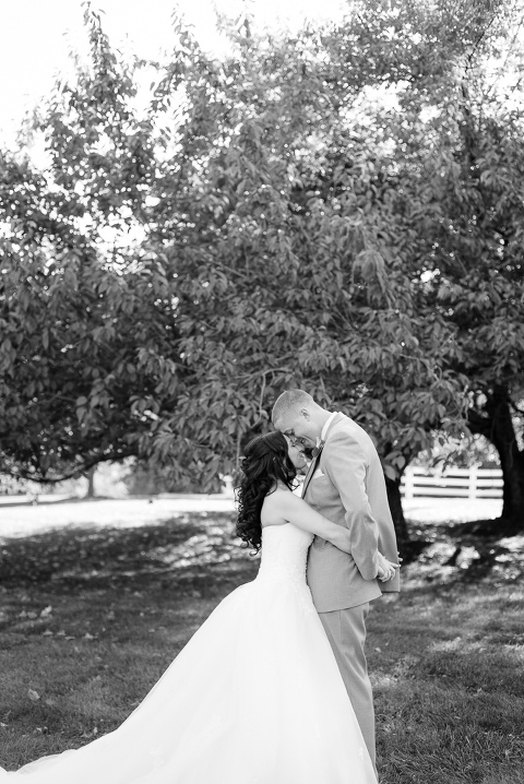 olde-mill-inn-nj-wedding-17