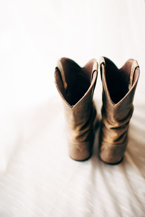 barn-on-bridge-pa-wedding-photographer-2