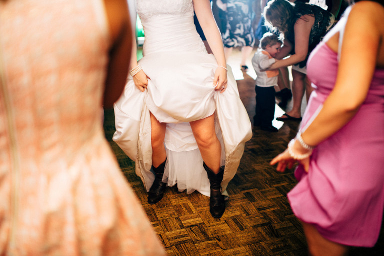 barn-on-bridge-pa-wedding-photographer-46