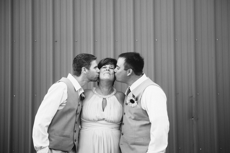 rustic-nj-barn-wedding-23