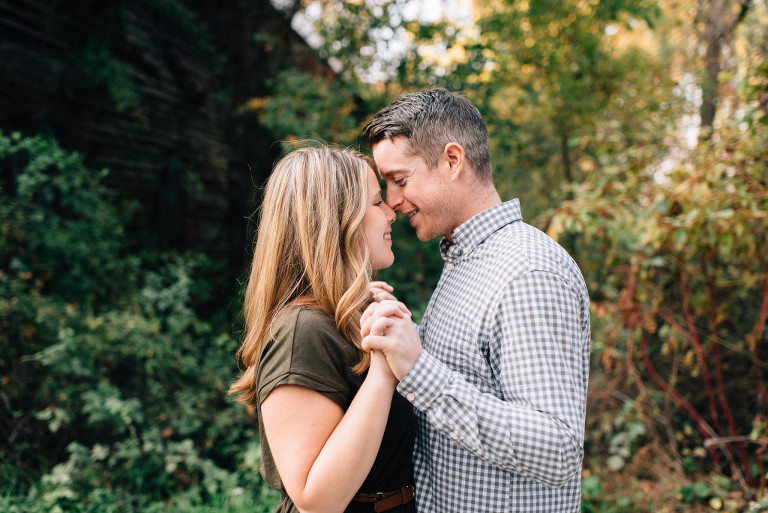 smithville-mansion-engagement-session-11