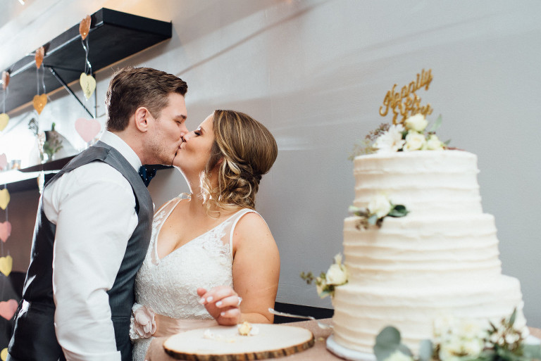 manayunk-brewery-wedding-pa-photographer-44