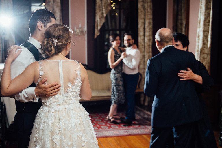 faunbrook-bed-and-breakfast-weshchester-pa-wedding-37