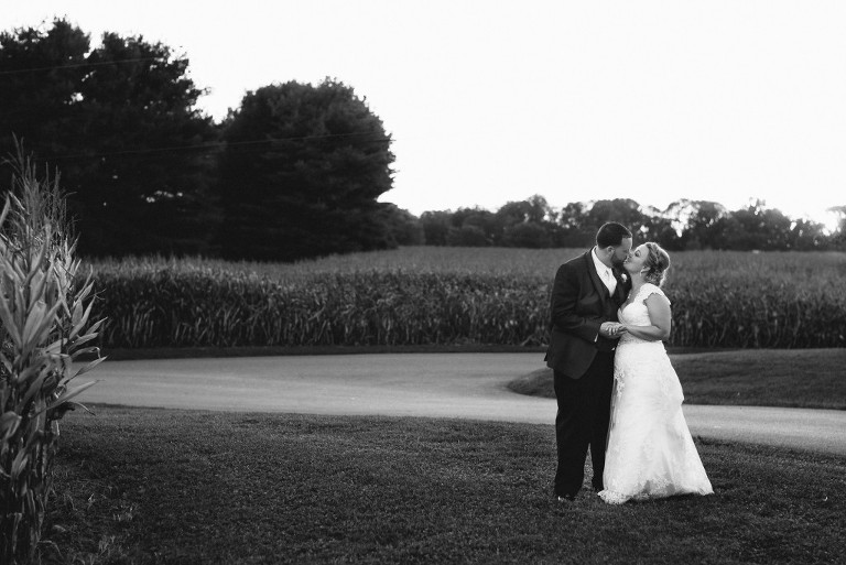 farm-at-eagles-ridge-wedding-lancaster-pa-31