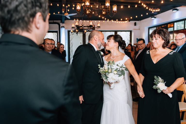 artesano-gallery-manayunk-philadelphia-wedding-15
