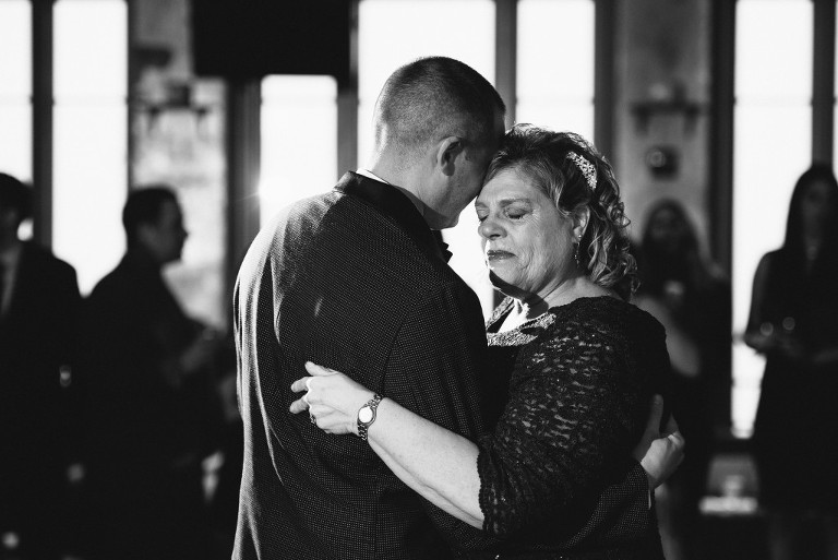 avenue-le-club-long-brach-wedding-caitlyn-dave-24