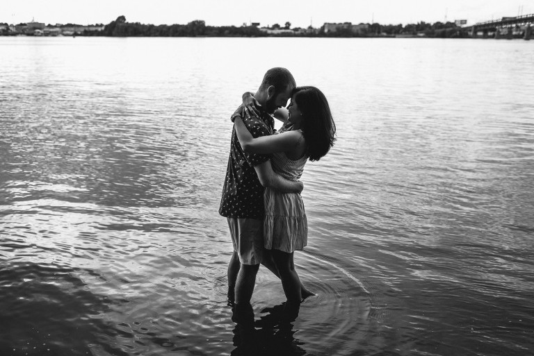 authentic-philadelphia-engagement-photographer-11