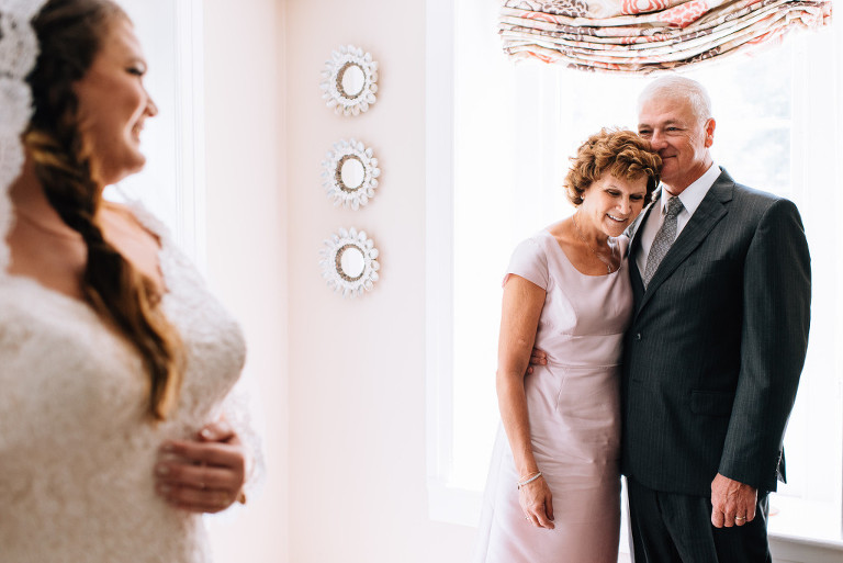 golden-pheasant-inn-erwinna-pa-wedding-10