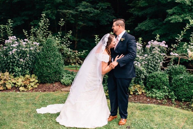 golden-pheasant-inn-erwinna-pa-wedding-27