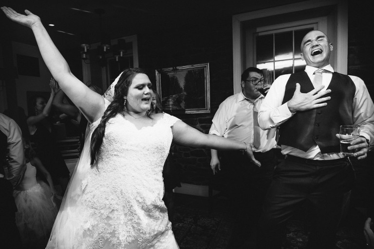 golden-pheasant-inn-erwinna-pa-wedding-42