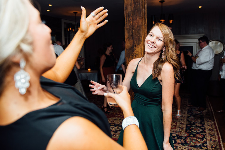 golden-pheasant-inn-erwinna-pa-wedding-45