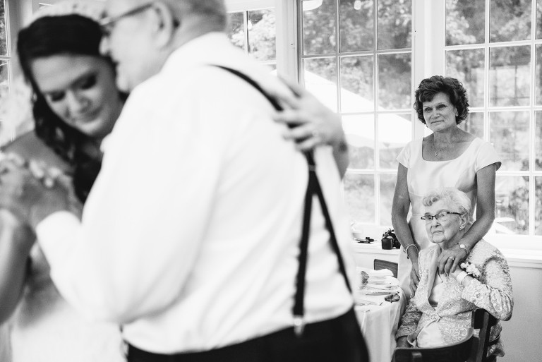 golden-pheasant-inn-erwinna-pa-wedding-46